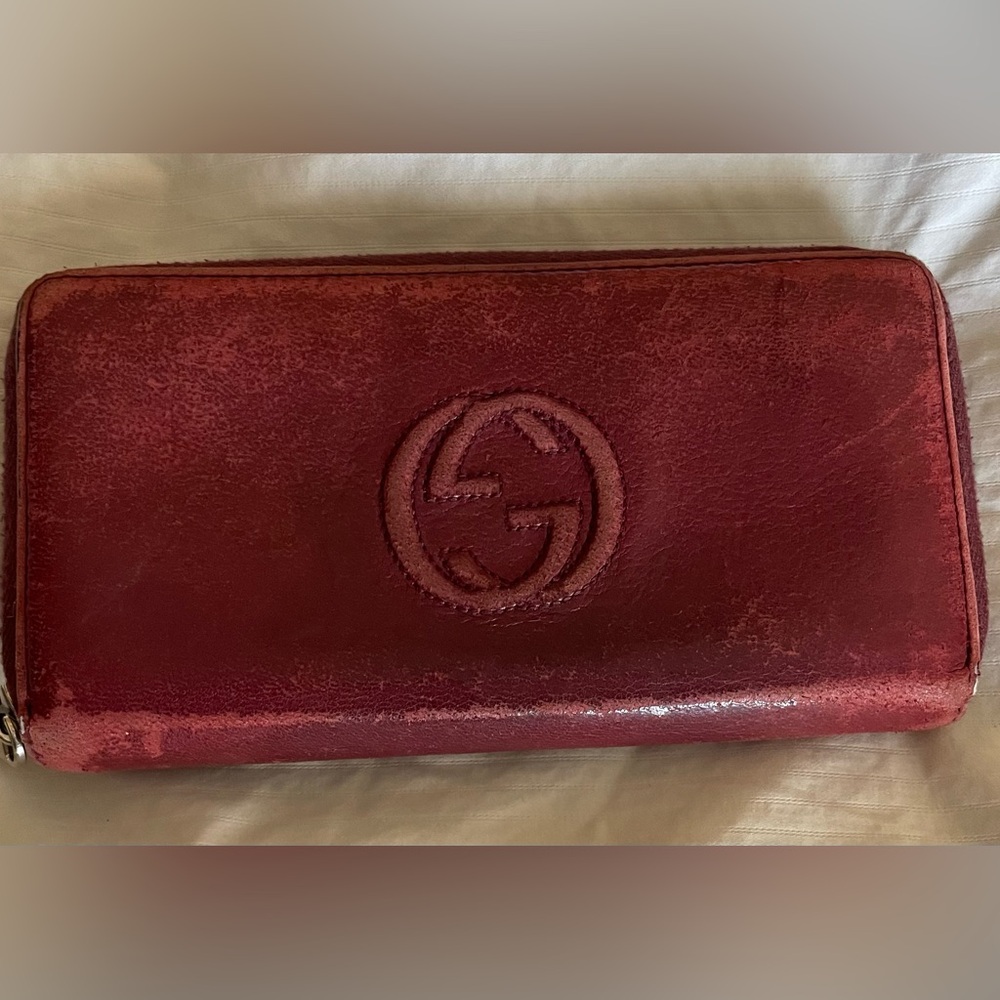 Authentic Gucci Leather Wallet